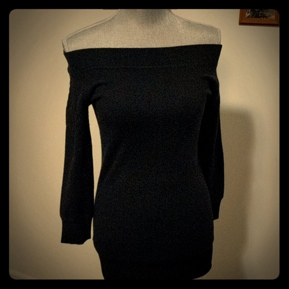 Club Monaco Black Cashmere Sweater Size Small